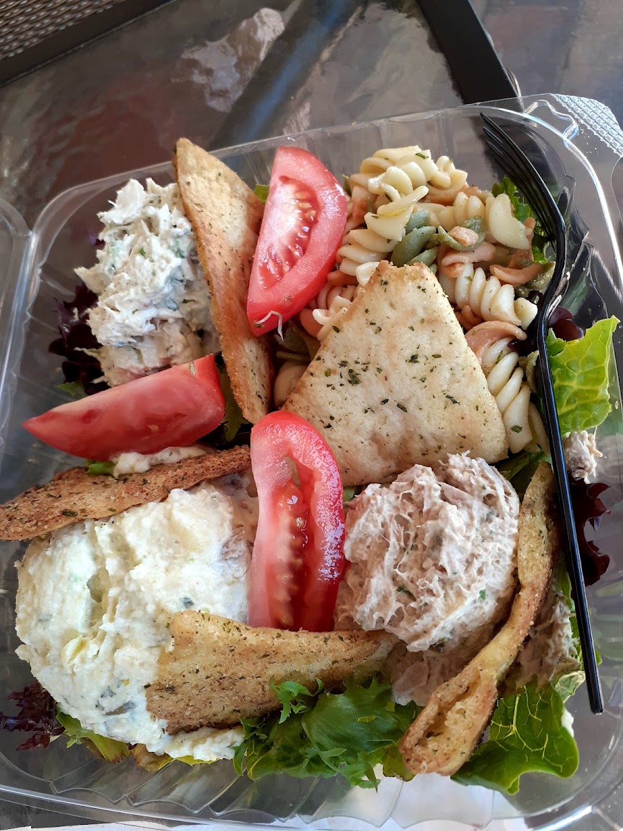 Clara's Tidbits Restaurant Mandarin-8